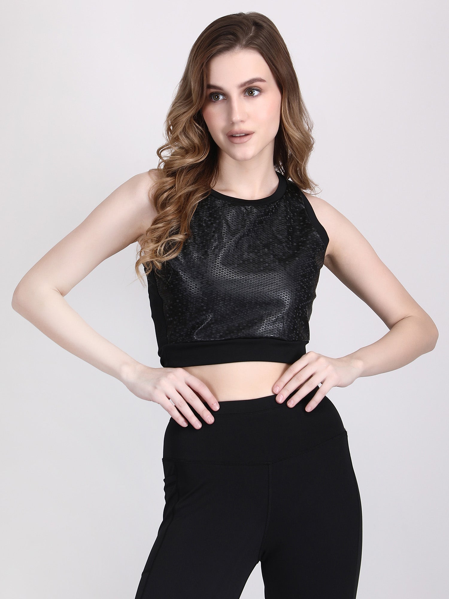 sleeveless crop top